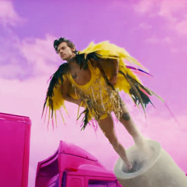 Harry Styles’ Spectacular Circus Extravaganza in Mesmerizing Music Video!