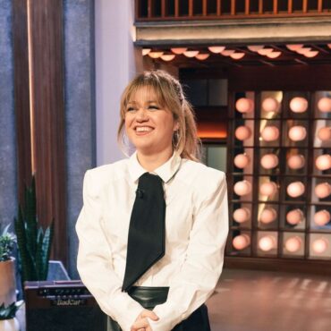 Kelly Clarkson Shares Insights on Potential Romance in Her Future.