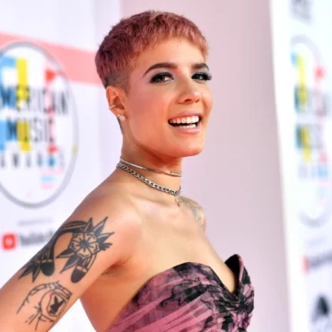 Halsey’s Resilience: A Lesson in Artistry and Authenticity