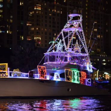 Winterfest Boat Parade This Saturday – Lights, Boats, Magic! 🚤✨