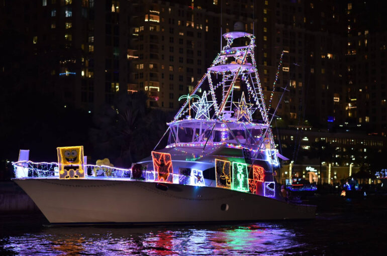 Winterfest Boat Parade This Saturday – Lights, Boats, Magic! 🚤✨