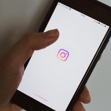 Instagram Update 2026: New Algorithm Controls, Grid Reordering, Reels Links & Creator Features Explained
