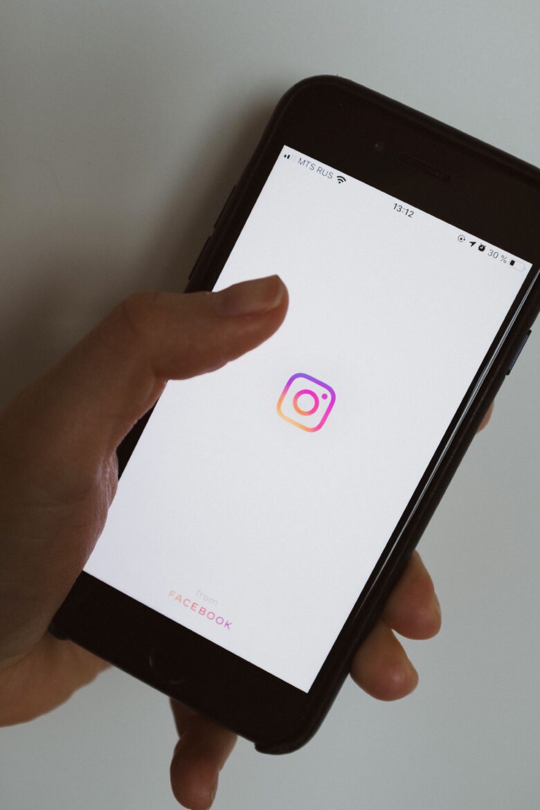 Instagram Update 2026: New Algorithm Controls, Grid Reordering, Reels Links & Creator Features Explained