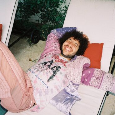 Benny Blanco Popped Out as a Surprise Prom DJ and the Internet just broke