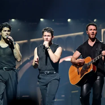 Camp Rock 3 Is OFFICIALLY Happening  And the Jonas Brothers Just Broke the Internet