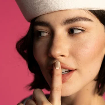 Gracie Abrams Announces New Album ‘Daughter From Hell’ and Fans Are Already Spiraling