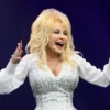 “An Absolute Icon”: Celebrities Break Down As The World Mourns Country Icon Dolly Parton
