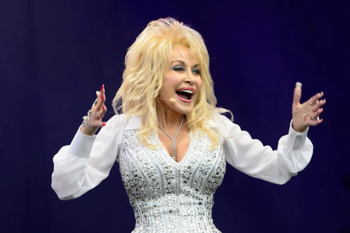 “An Absolute Icon”: Celebrities Break Down As The World Mourns Country Icon Dolly Parton